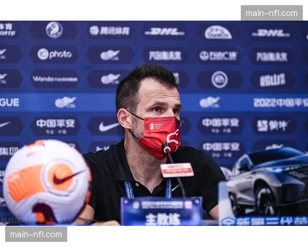 “回到尤文是一种责任，我们下赛季会卷土重来”